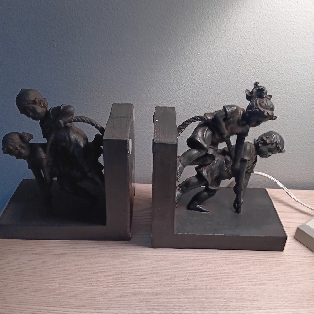 Bookends